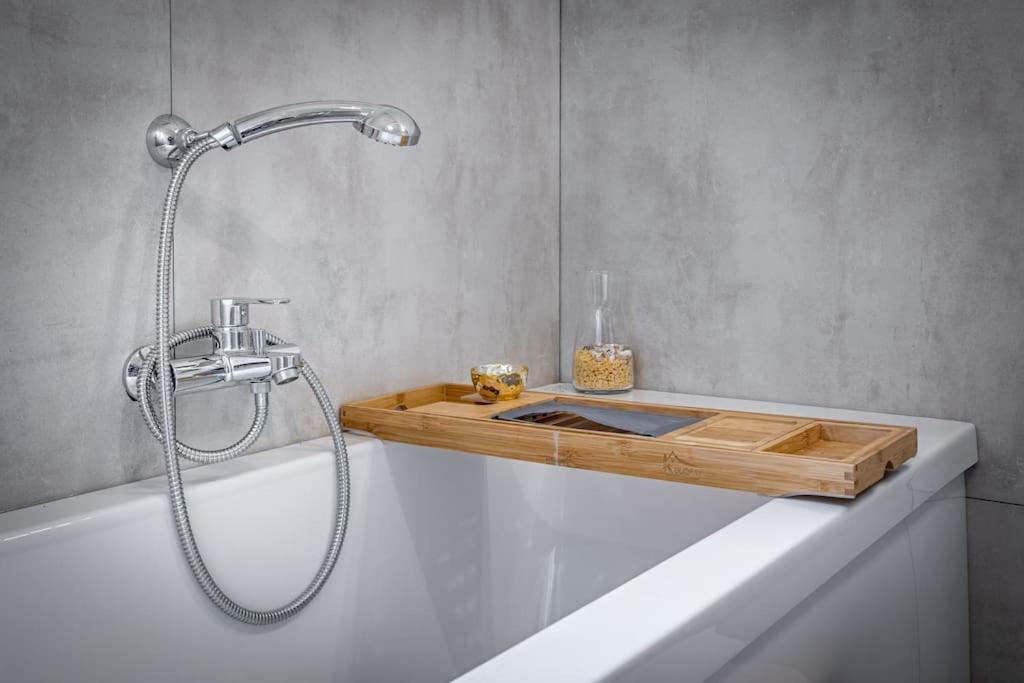 Luxury Limonaia With Jacuzzi Near Florence San Jacopo al Girone Ngoại thất bức ảnh